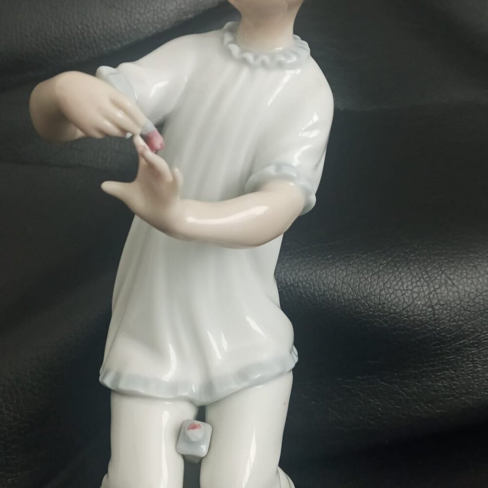 Retired Lladro, Manicure Girl